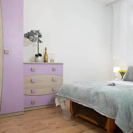 Luxus Apartament Alex * 格丁尼亚